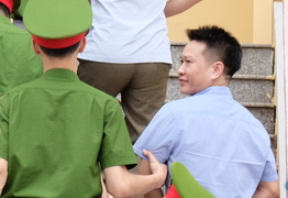 Cán bộ nâng điểm ở Hòa Bình: 'Có Trưởng phòng PA83 chống lưng, lo gì'