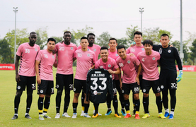 Chuyên gia: CLB Hà Nội cần thương lượng chia tiền quảng cáo với cầu thủ