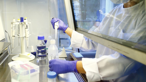 Mỹ lại tố Trung Quốc tấn công mạng, lấy cắp dữ liệu nghiên cứu vaccine COVID-19