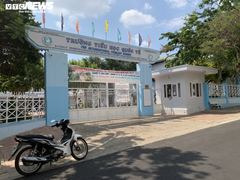 Để HS tiểu học ra khỏi trường, đi bộ 13km về: Trường nói '10 năm mới có một lần'