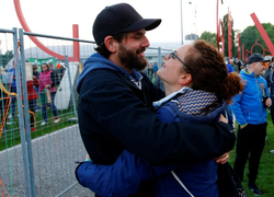 COVID-19: Hạnh phúc vô bờ ngày gỡ hàng rào đôi ngăn cách Đức-Thụy Sỹ 