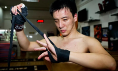 ‘Vua bại não’ quyền anh Trung Quốc muốn tái đấu, hiến thận cứu cha