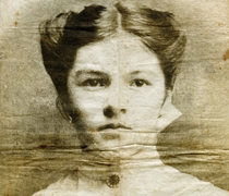 Bí ẩn người đẹp không cười khiến các danh hài Mỹ 'điêu đứng'