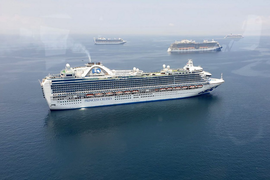 Đại dịch COVID-19 20/5: 100.000 nhân viên tàu du lịch mắc kẹt trên biển