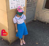 Đi học sớm, trẻ phải ở cổng trường giữa trời 40 độ C: Cô giáo cứng nhắc, vô cảm