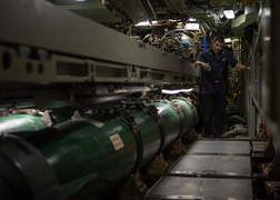 Bộ Ngoại giao Mỹ thông qua thỏa thuận bán 18 ngư lôi hạng nặng cho Đài Loan