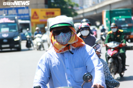 Nắng nóng gay gắt đổ xuống Bắc và Trung Bộ, chỉ số UV ở mức nguy hại rất cao