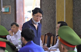 Cán bộ nâng điểm ở Sơn La: Từ chối nhiều lần nhưng bạn vẫn nài nỉ nên nhận lời