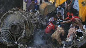 Máy bay rơi ở Pakistan khiến 97 người thiệt mạng: Tìm thấy 2 hộp đen dữ liệu