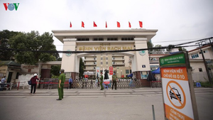 Tự chủ hoàn toàn, Bệnh viện Bạch Mai 'xóa sổ' giường dịch vụ