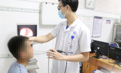 Kinh hãi con vắt dài 6cm ngoe nguẩy trong mũi người đàn ông