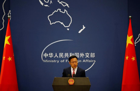 COVID-19: Mỹ-Trung tiếp tục mâu thuẫn trên mặt trận hàng không