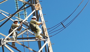 Lương sếp tăng 'khủng', lương công nhân 'nhỏ giọt': EVN nói gì?