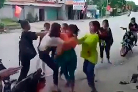 Nữ sinh ở Hà Tĩnh bị nhóm bạn đánh hội đồng