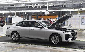 Người mua ô tô trước lúc giảm phí trước bạ có được hoàn tiền?