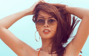 Siêu mẫu Hà Anh: 'Tôi như miếng mút được cho vào chậu nước'