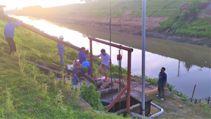 Đập nước ở Nghệ An vỡ giữa trời nắng hạn: Gần 25.000 dân mất nước sinh hoạt