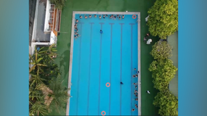 Ngôi trường có một không hai, học sinh muốn lên lớp phải biết bơi