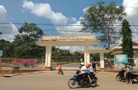 Hoảng hốt phát hiện bảo vệ trường chết trong tư thế treo cổ