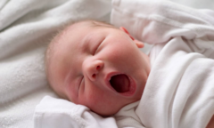 Trẻ ngủ ngáy nguy hiểm thế nào?