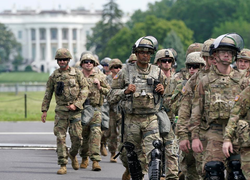Dẹp loạn biểu tình ở Nhà Trắng, nhiều lính Vệ binh Quốc gia Mỹ mắc COVID-19