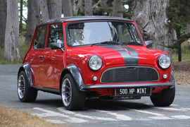 'Bé hạt tiêu' Mini Cooper được độ bản siêu khủng 500 mã lực