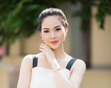 Cuộc sống hạnh phúc của Hoa hậu Mai Phương bên người chồng công an 