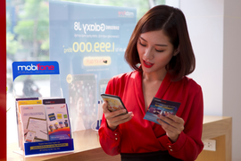 Cùng MobiFone tham gia tuần lễ không dùng tiền mặt: Nhận quà iPhone X liền tay