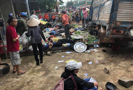 Nhân chứng kể lại phút giây kinh hoàng khi ô tô lao vào chợ ở Đắk Nông 