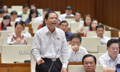Bộ trưởng Nông nghiệp: 'Không có lý gì dân cứ tập trung ăn thịt lợn'