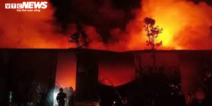 Cháy lớn ở khu công nghiệp Ngọc Hồi trong đêm