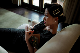 Lương Thanh ‘Hoa hồng trên ngực trái’ kiêu sa trong đồ lụa