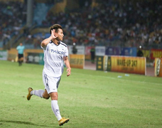 Video: Văn Thanh xuất sắc thế nào trong chiến thắng của HAGL?