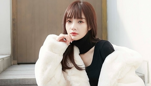 Livestream kiếm triệu USD, nghệ sĩ Trung Quốc đánh đổi gì?