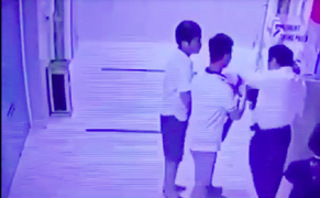 Doanh nhân dọa đánh bảo vệ chung cư: Vật màu đen là súng đồ chơi