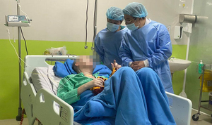 Bệnh nhân 91 phi công người Anh nói lời cảm ơn bác sĩ Việt Nam