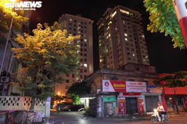 Nghi vấn người đàn ông U60 dâm ô bé trai trong thang máy chung cư Hà Nội