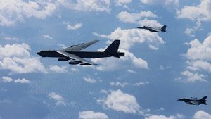 Nga điều tiêm kích chặn máy bay ném bom B-52 của Mỹ trên biển Okhotsk