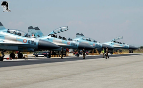 Xung đột với Trung Quốc, Ấn Độ điều loạt tiêm kích áp sát biên giới 