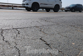 Đấu thầu qua mạng chọn đơn vị sửa mặt cầu Thăng Long