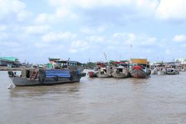 Trải nghiệm khó quên ở chợ nổi Cái Răng
