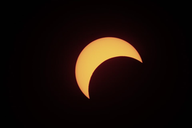 Ngắm nhật thực tuyệt đẹp ở Việt Nam, 11 năm mới có một lần