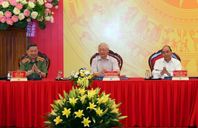 Tổng Bí thư: Không để cán bộ vi phạm vào cấp ủy 