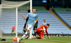 Man City 5-0 Burnley: Ngày đăng quang của Liverpool tiếp tục bị trì hoãn
