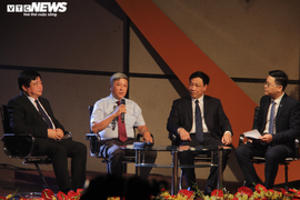 Tự hào Việt Nam: Tôn vinh những chiến sĩ tuyến đầu chống 'giặc' COVID-19