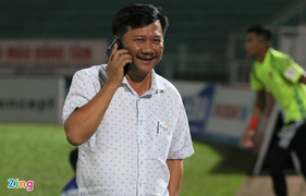 Bức xúc xông vào phòng trọng tài, Chủ tịch CLB Quảng Nam thoát án phạt của VFF