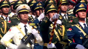 Video: Quân đội Trung Quốc tham gia lễ duyệt binh tại Quảng trường Đỏ ra sao?