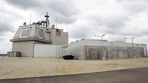 Nhật Bản xác nhận hủy bỏ hệ thống lá chắn tên lửa Aegis đắt đỏ của Mỹ