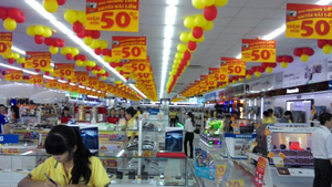 Sắp có 1 tháng khuyến mại kích cầu, giá hàng nội giảm đến 100% 