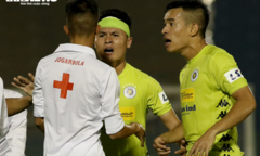Từng quyết liệt bảo vệ Duy Mạnh, Hà Nội FC sao chưa lên tiếng cho Quang Hải